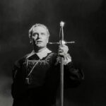22 мая В этот день, в 1907 году, родился английский актёр и режиссёр театра и…